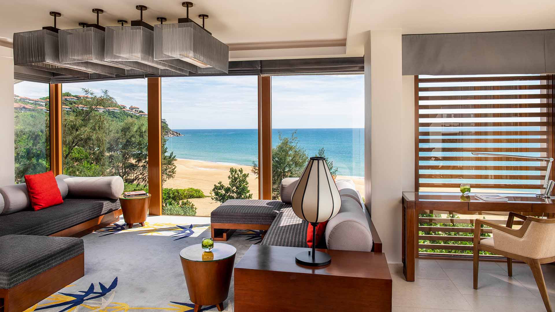 Laguna Lang Co Slider Stay 4