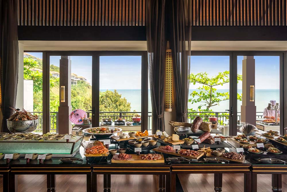 Lunch & Dinner at Laguna Lang Co A Gastronomic Journey