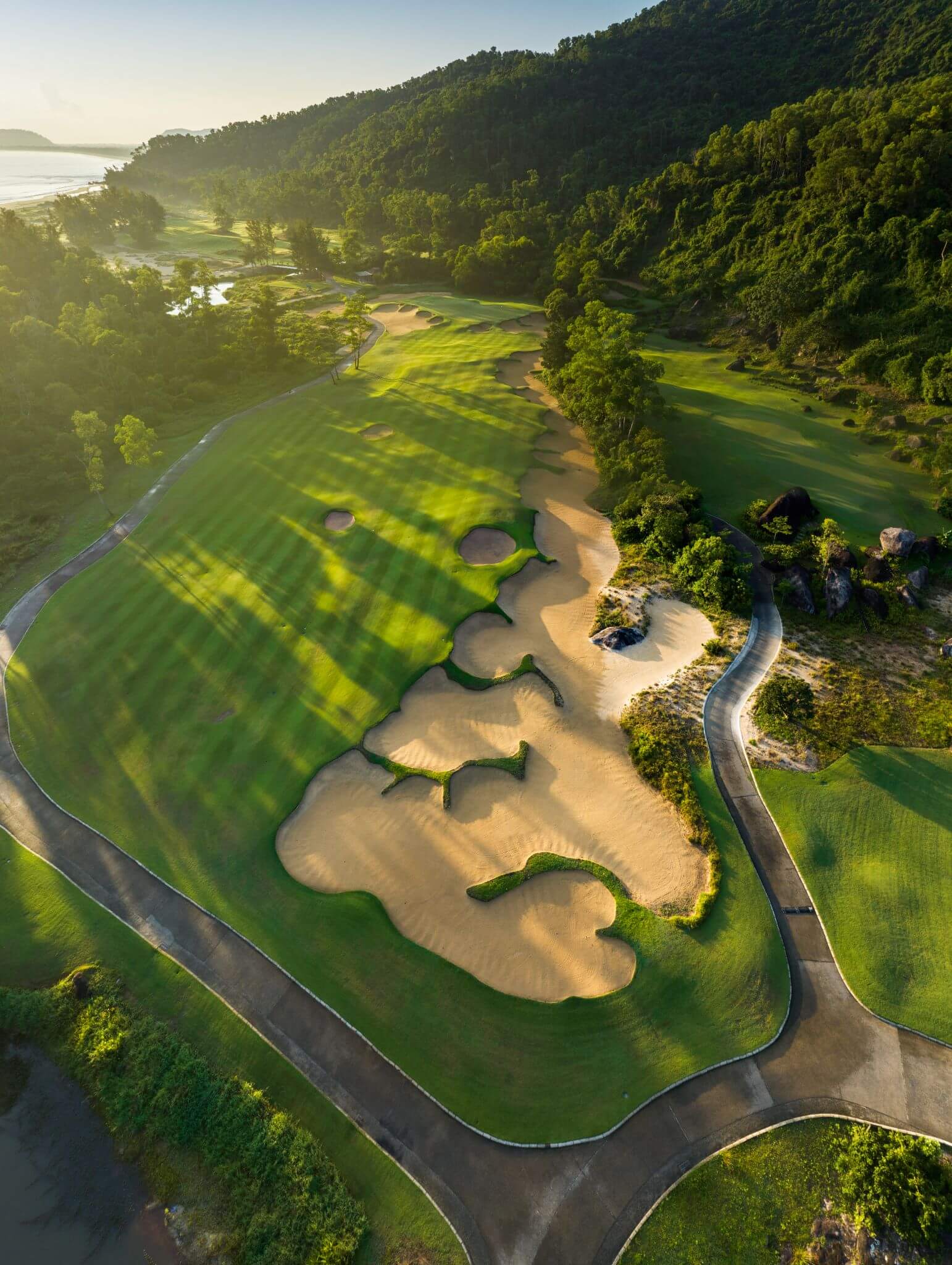 Sân golf Laguna Lăng Cô thuộc Top 100 sân đẹp nhất Châu Á Thái Bình Dương 2023