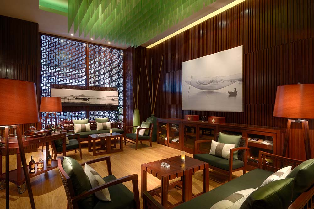 Banyan Tree mice car2