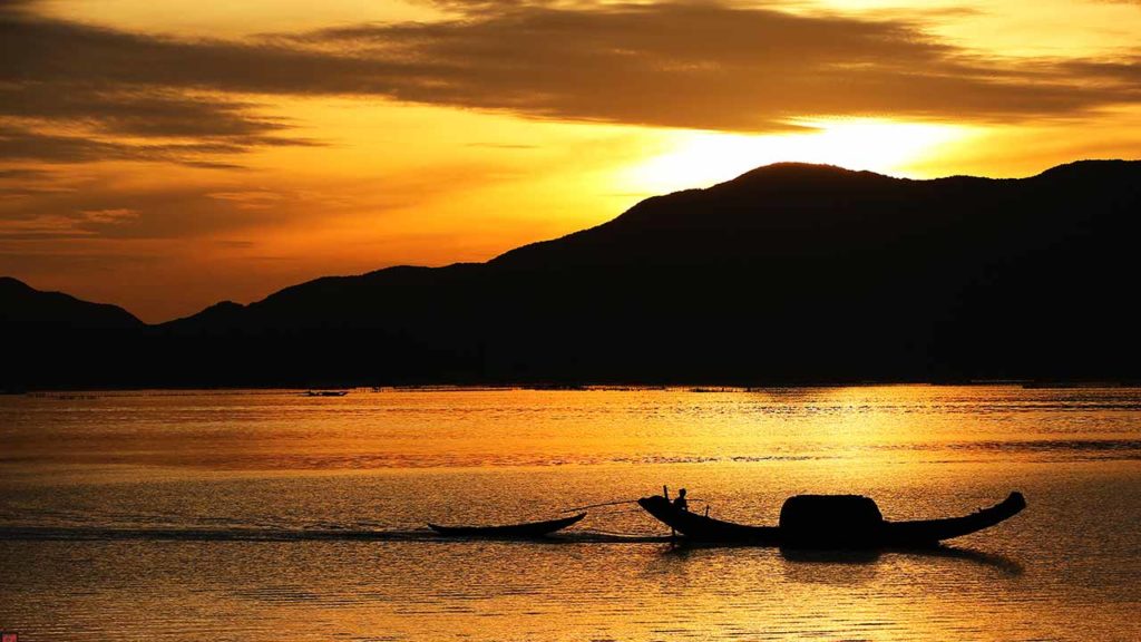 Lang-Co-Central-Vietnam-4-1024x576