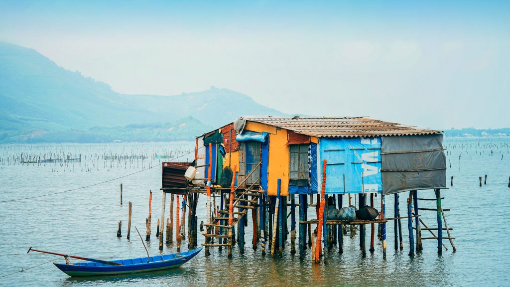 lang-chai-tren-dam-lap-an-lang-co