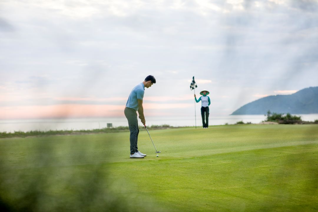 Laguna Lăng Cô golf package