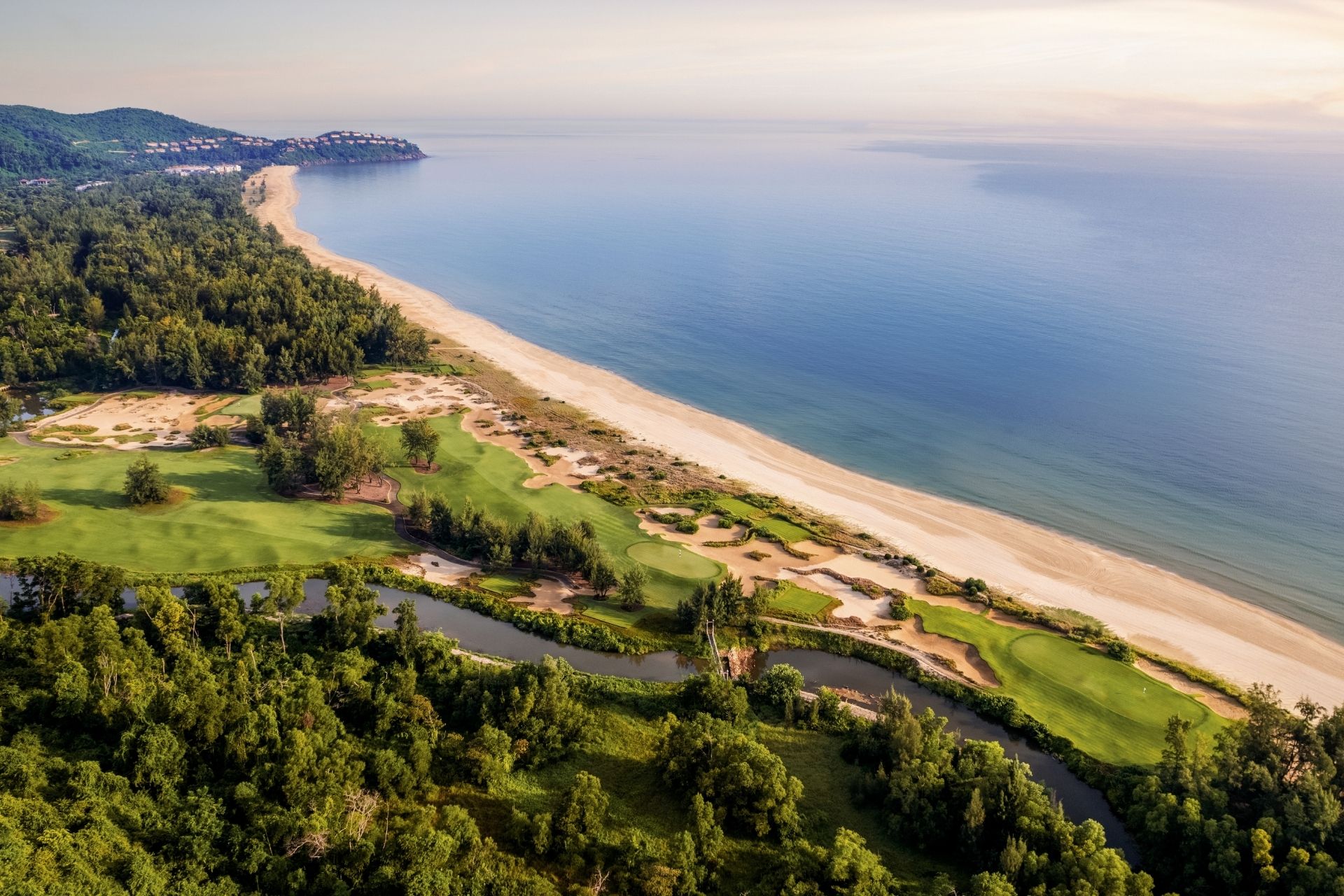 Laguna Golf Lăng Cô Huế Việt Nam