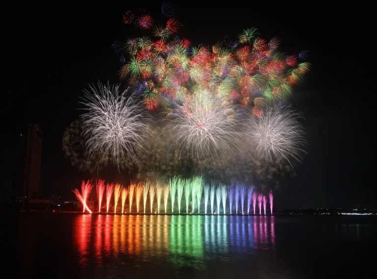 Nhạc nền của đội đã khơi dậy lòng tự hào của dân tộc bằng nghệ thuật ánh sáng