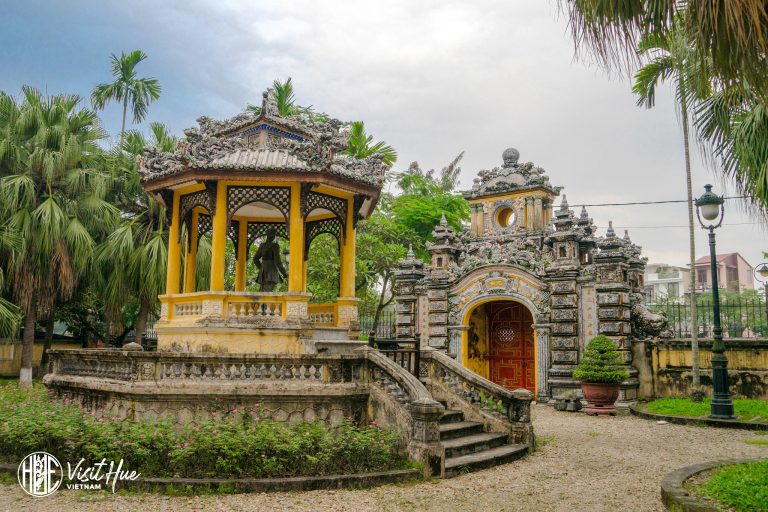 Đình Trung Lập, địa điểm check - in nổi tiếng cho du khách khi du lịch Huế tại Cung An Định (An Dinh Palace)