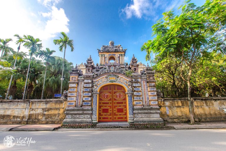 Cửa Cung An Đinh (An Dinh Palace), địa điểm khám phá nổi bật trong chuyến du lịch Huế