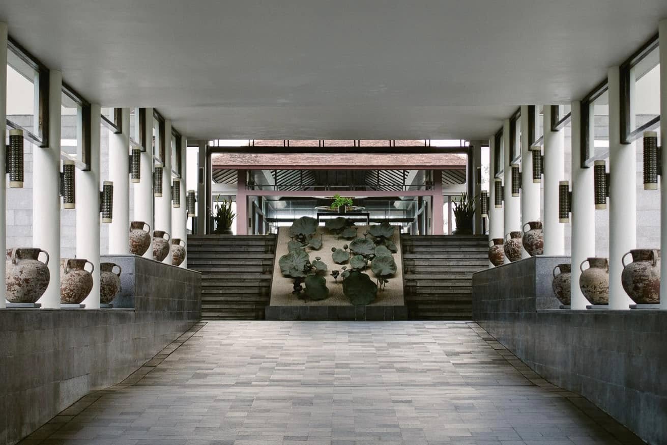 Hình ảnh hoa sen hiện diện ở mọi nơi tại Banyan Tree Lăng Cô