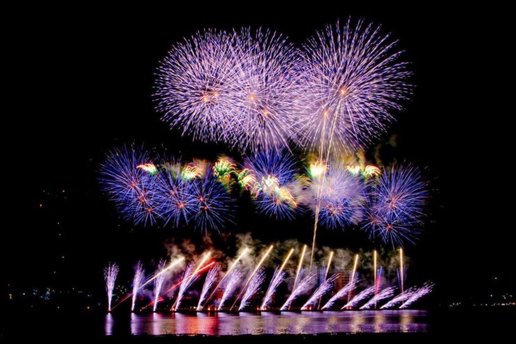 Pháo hoa của đội Z121 Vina Pyrotech, đại diện Việt Nam, tối 7/6 Lễ hội pháo hoa đà nẵng