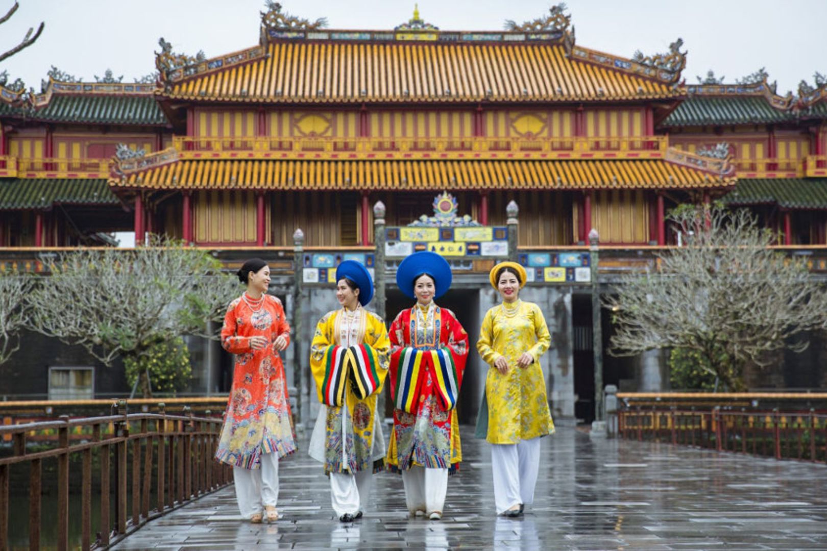 September in Hue is the perfect opportunity to immerse yourself in poetic scenery, ancient architecture and a peaceful lifestyle.