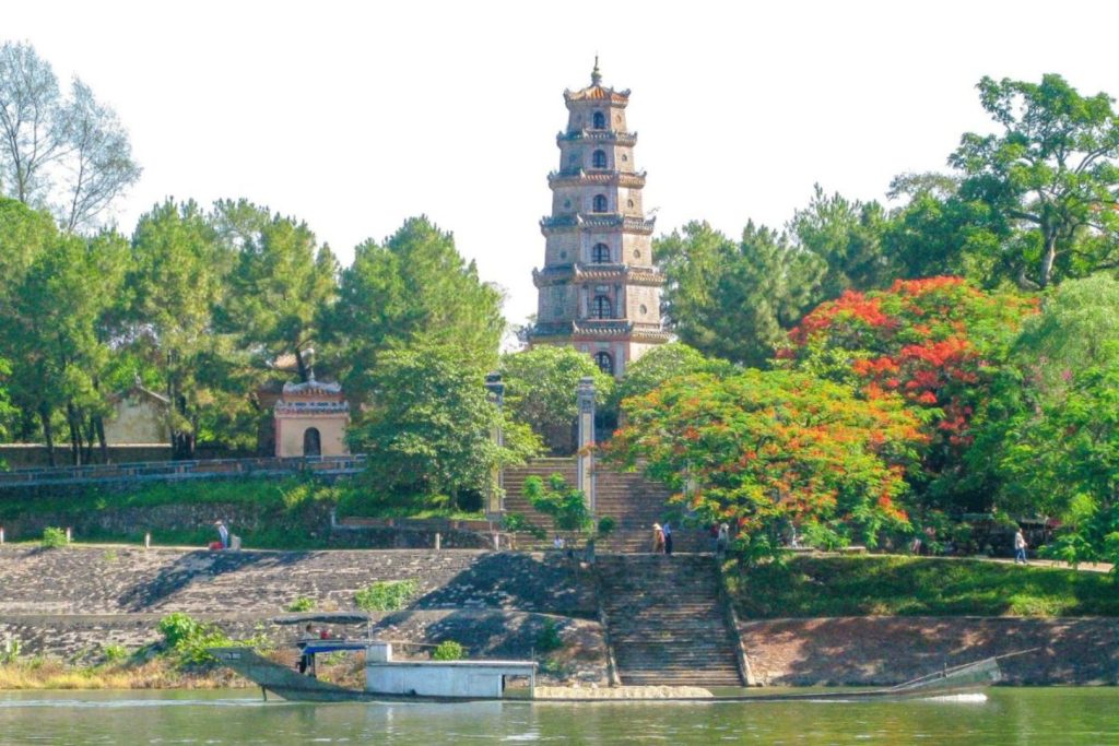 Thien Mu Pagoda – A Spiritual Icon of Hue Travel