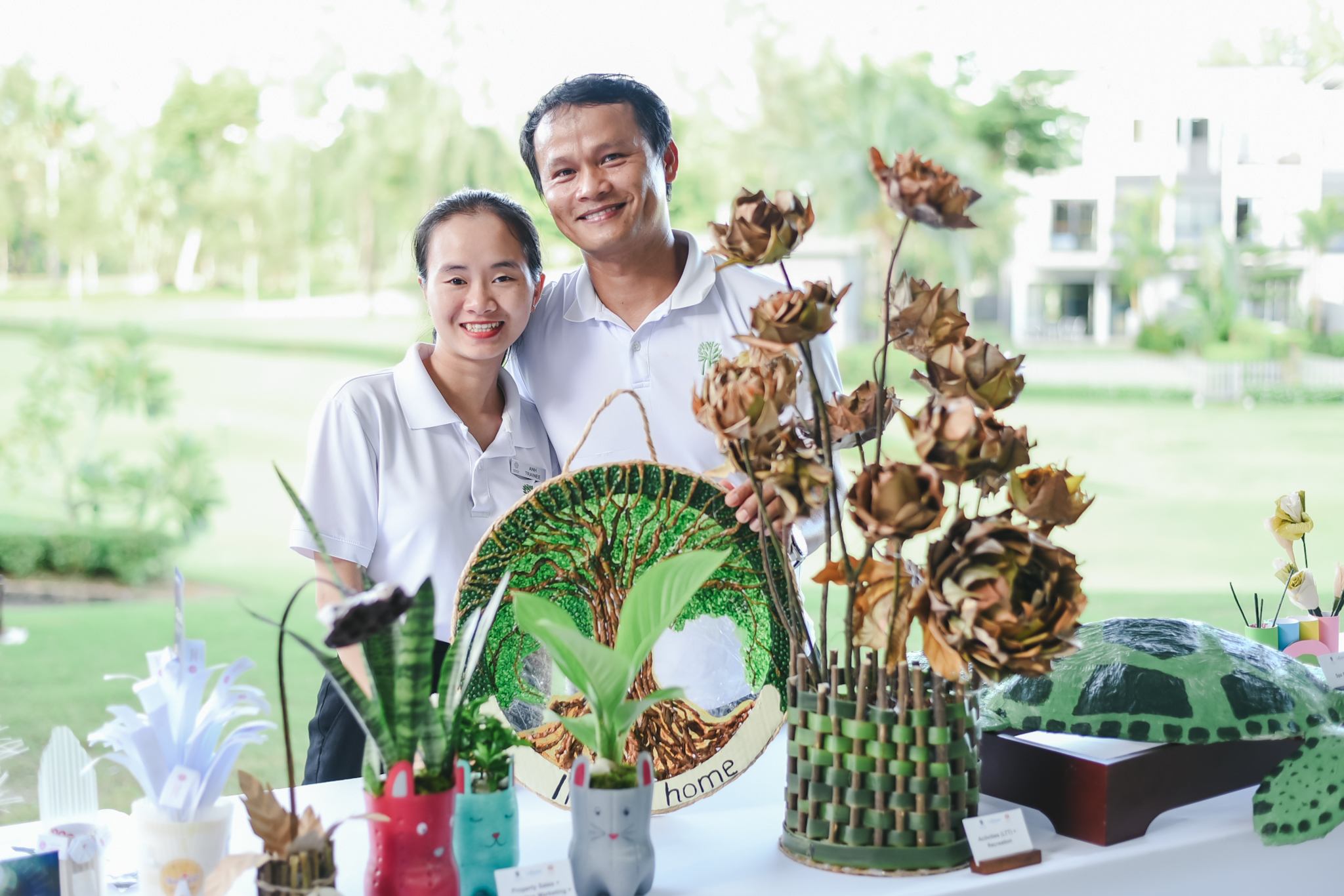 le_vinh_danh_nhan_vien_cong_hien_(9)