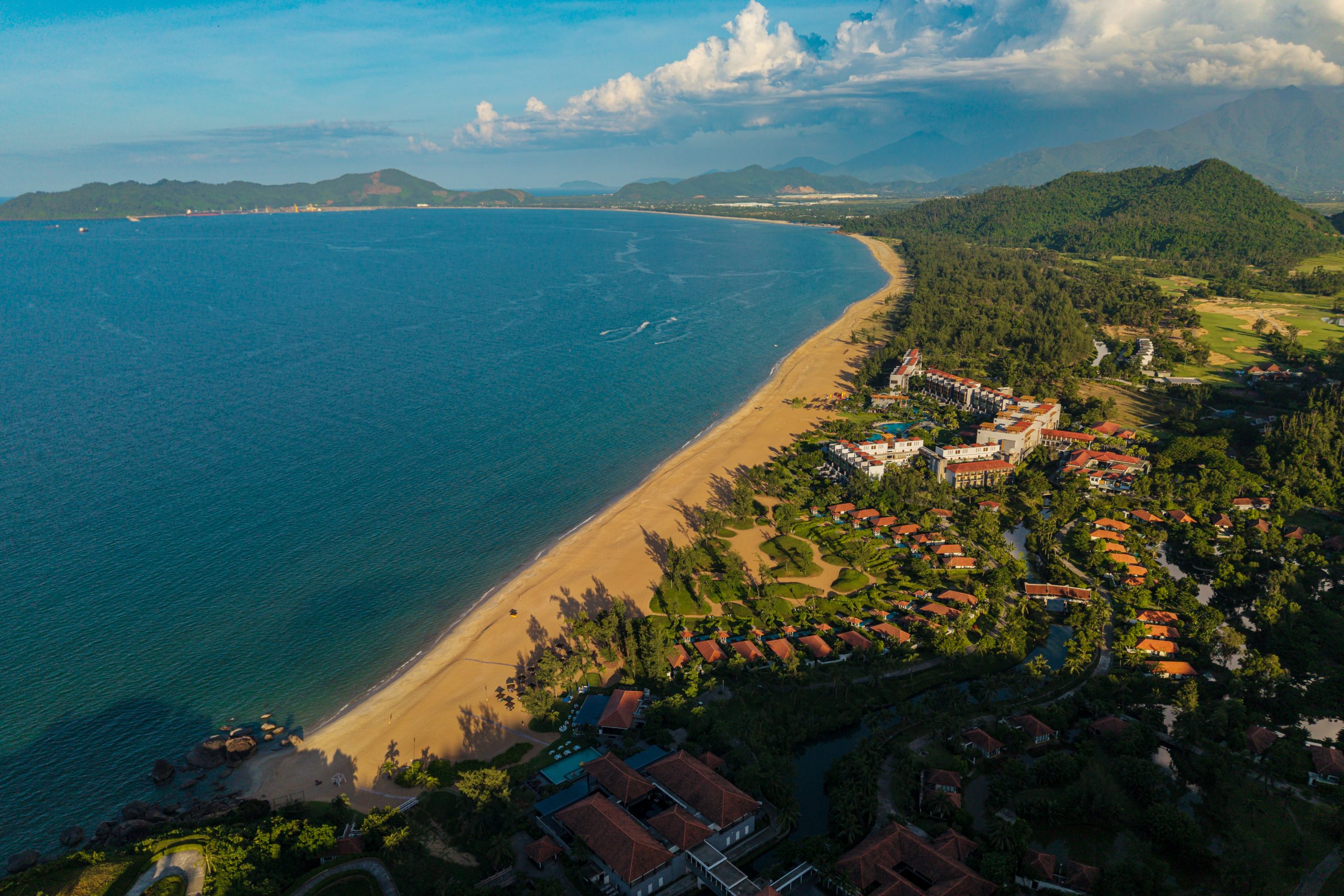 Banyan Tree Lăng Cô is deeply honored to be recognized as "Asia's Leading Luxury Beach Resort"