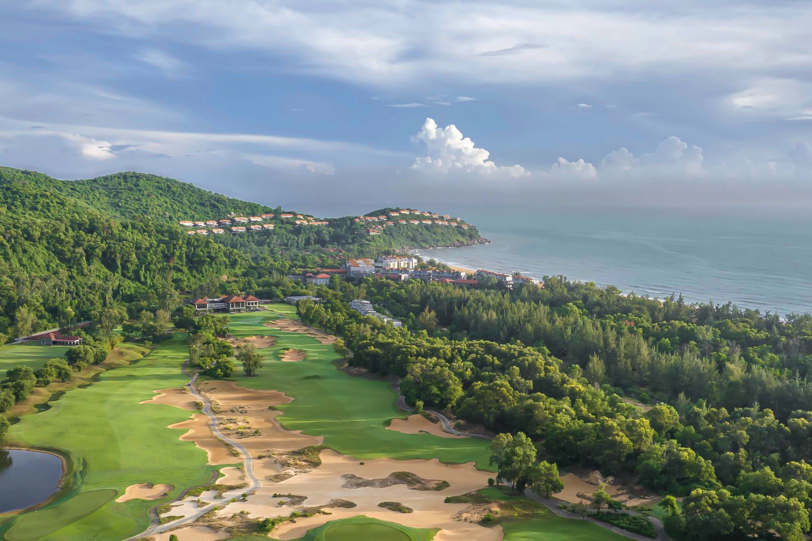 Laguna Lăng Cô là thiên đường nghĩ dưỡng hoàn hảo khi du lịch Huế