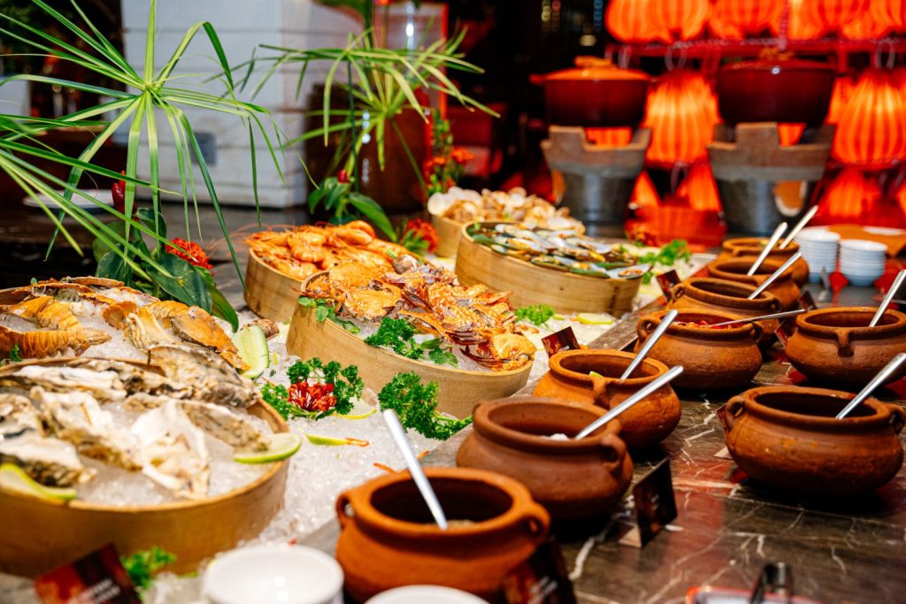 tận hưởng nhiều ưu đãi ẩm thực mùa lễ hội tại laguna lăng cô