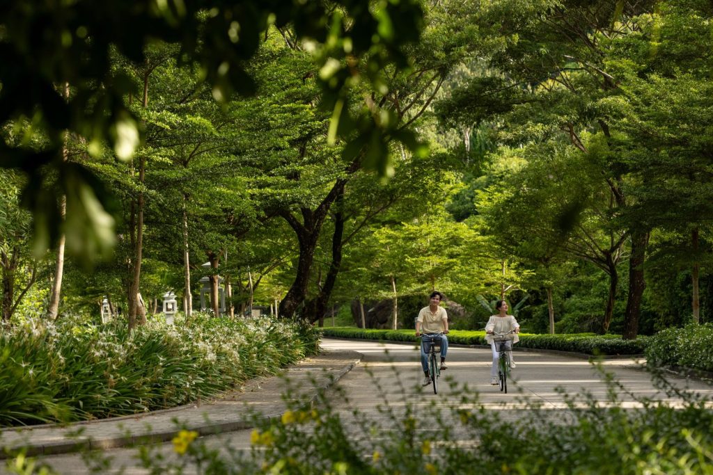 Leisure Cycling around Laguna Lăng Cô