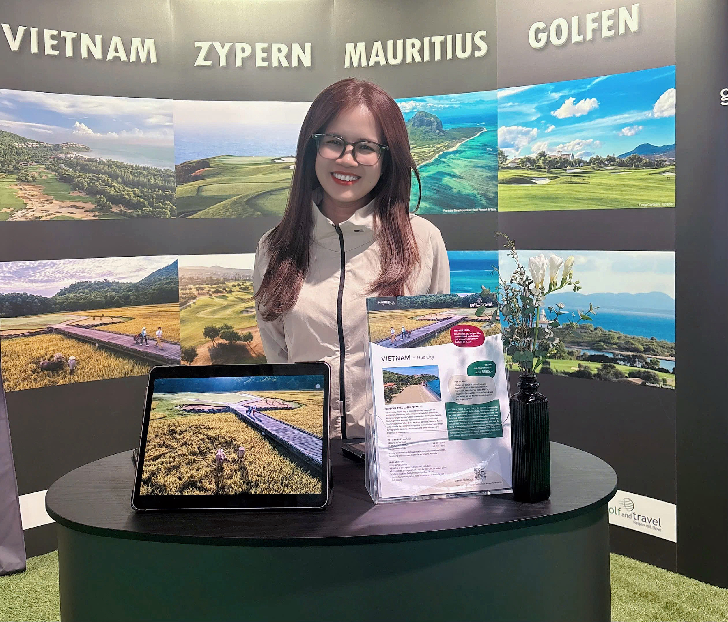 Đại diện Laguna Lăng Cô tại sự kiện FESPO & Golfmesse 2026