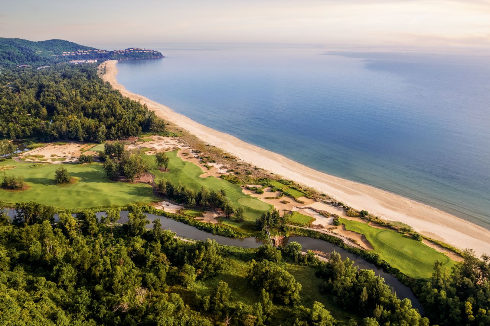 Laguna Lăng Cô – Gói nghỉ dưỡng & golf giữa thiên nhiên Lăng Cô