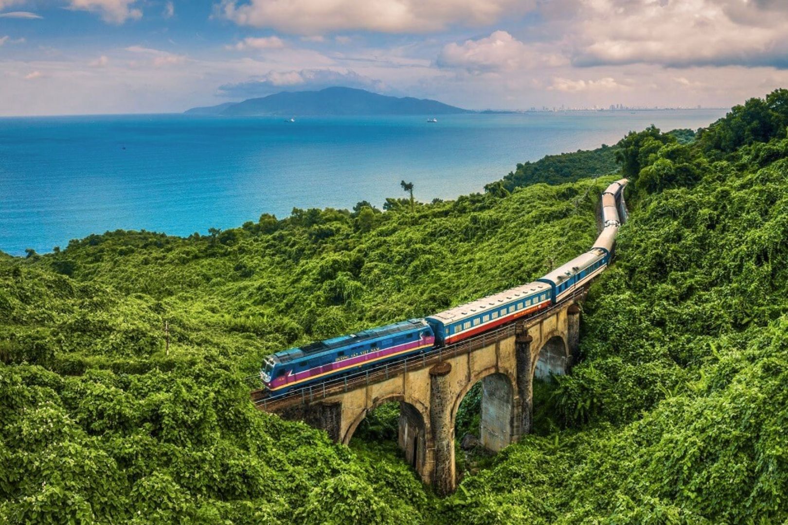 Tàu hỏa từ Huế đến Đà Nẵng
