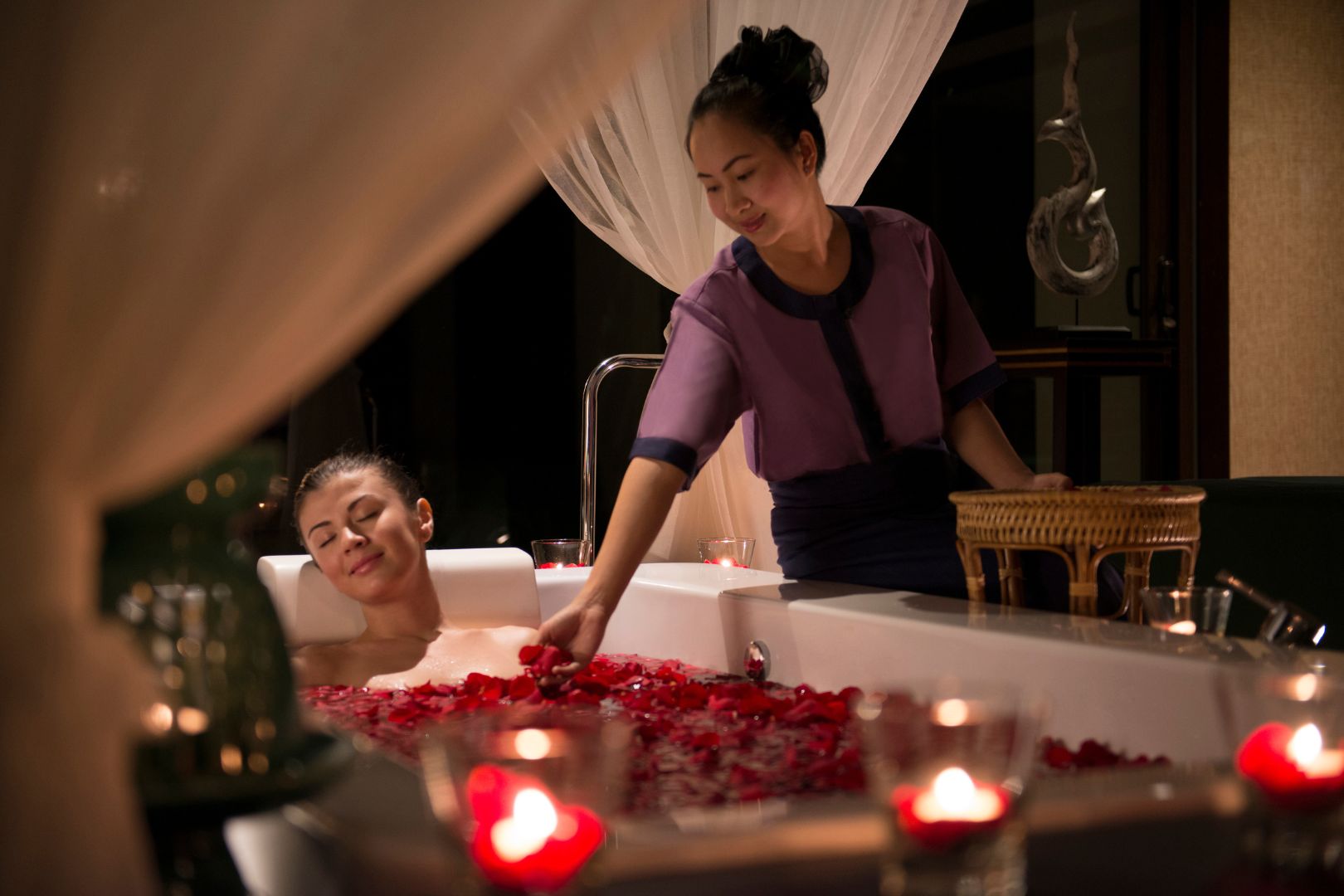 Relaxing spa treatment at Laguna Lăng Cô in a peaceful natural setting