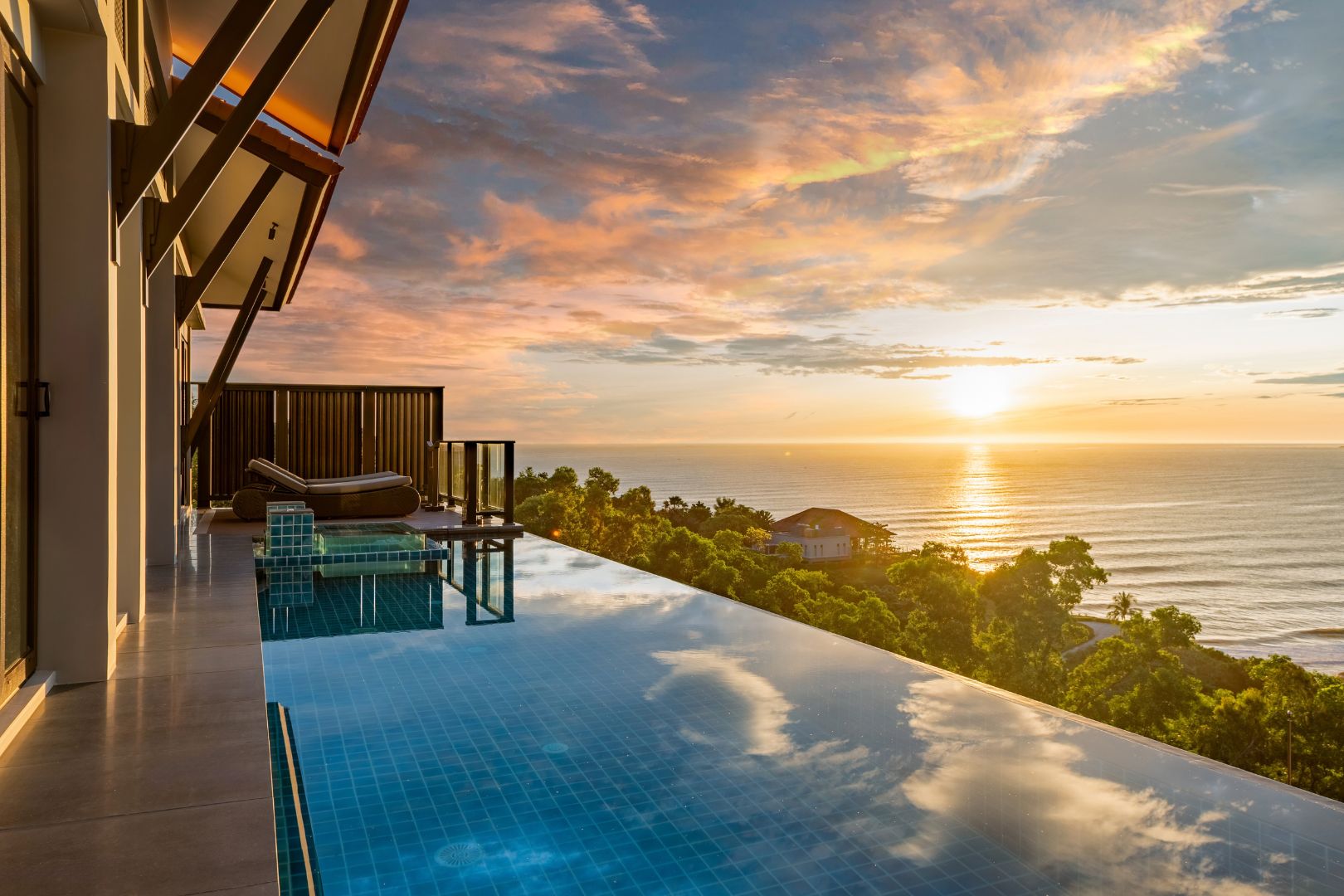 Banyan Tree Lăng Cô retains 2 MICHELIN Keys in 2026