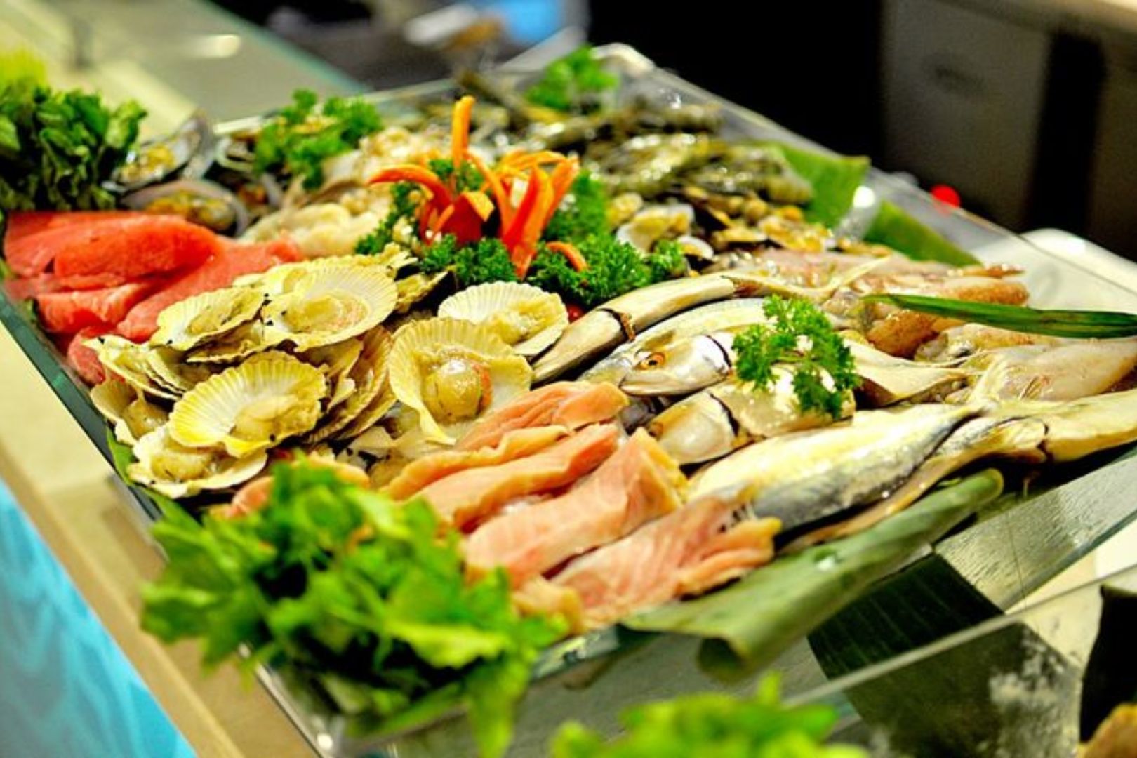 Hot seafood freshly prepared at a seaside restaurant in Da Nang