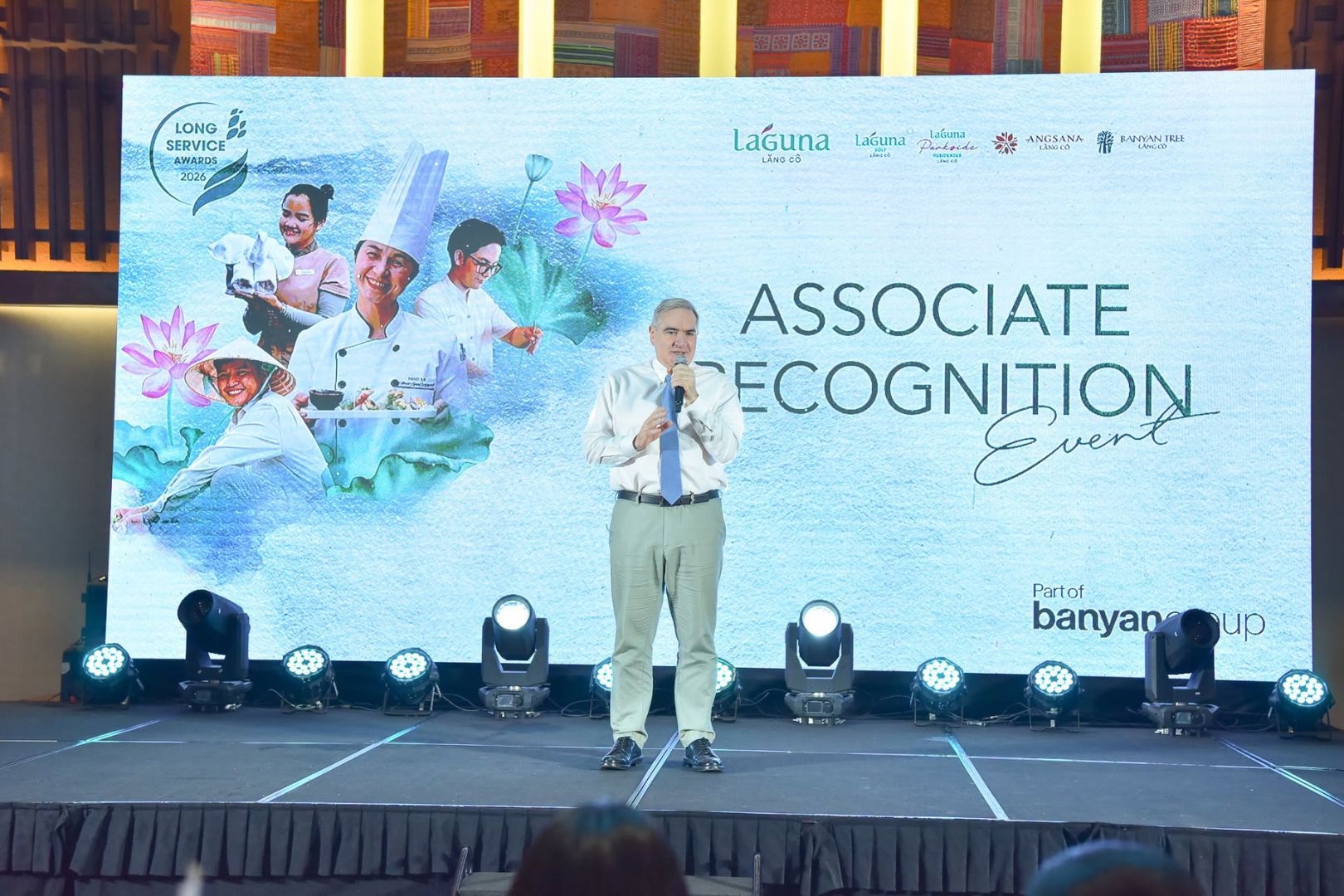 laguna-lang-co-long-service-awards-tri-an-doi-ngu-nhan-su (4)