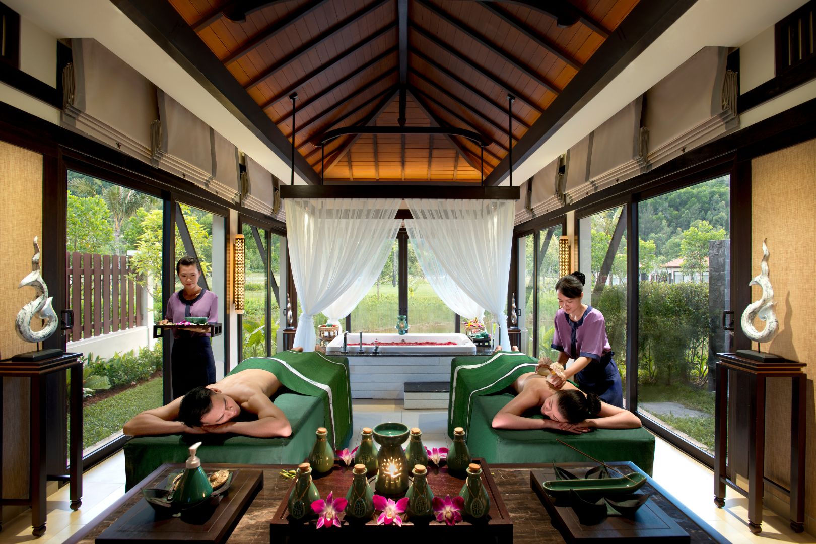 Trải nghiệm resort spa & wellness tại Banyan Tree Lăng Cô