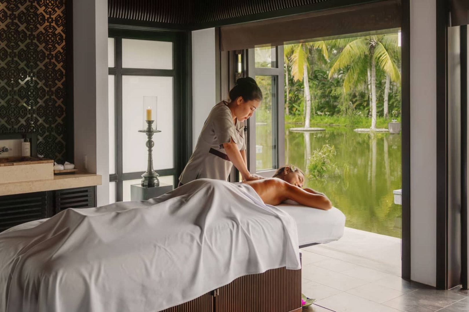 Resort spa & wellness Four Seasons The Nam Hai với không gian thiền định