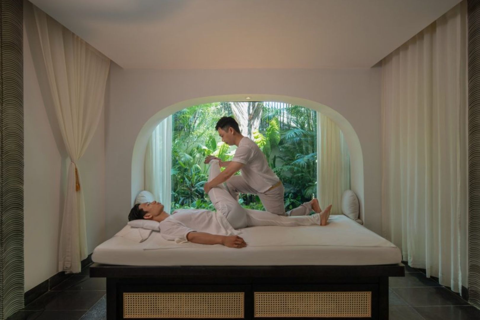 Resort spa & wellness TIA Wellness Resort với liệu pháp spa và yoga