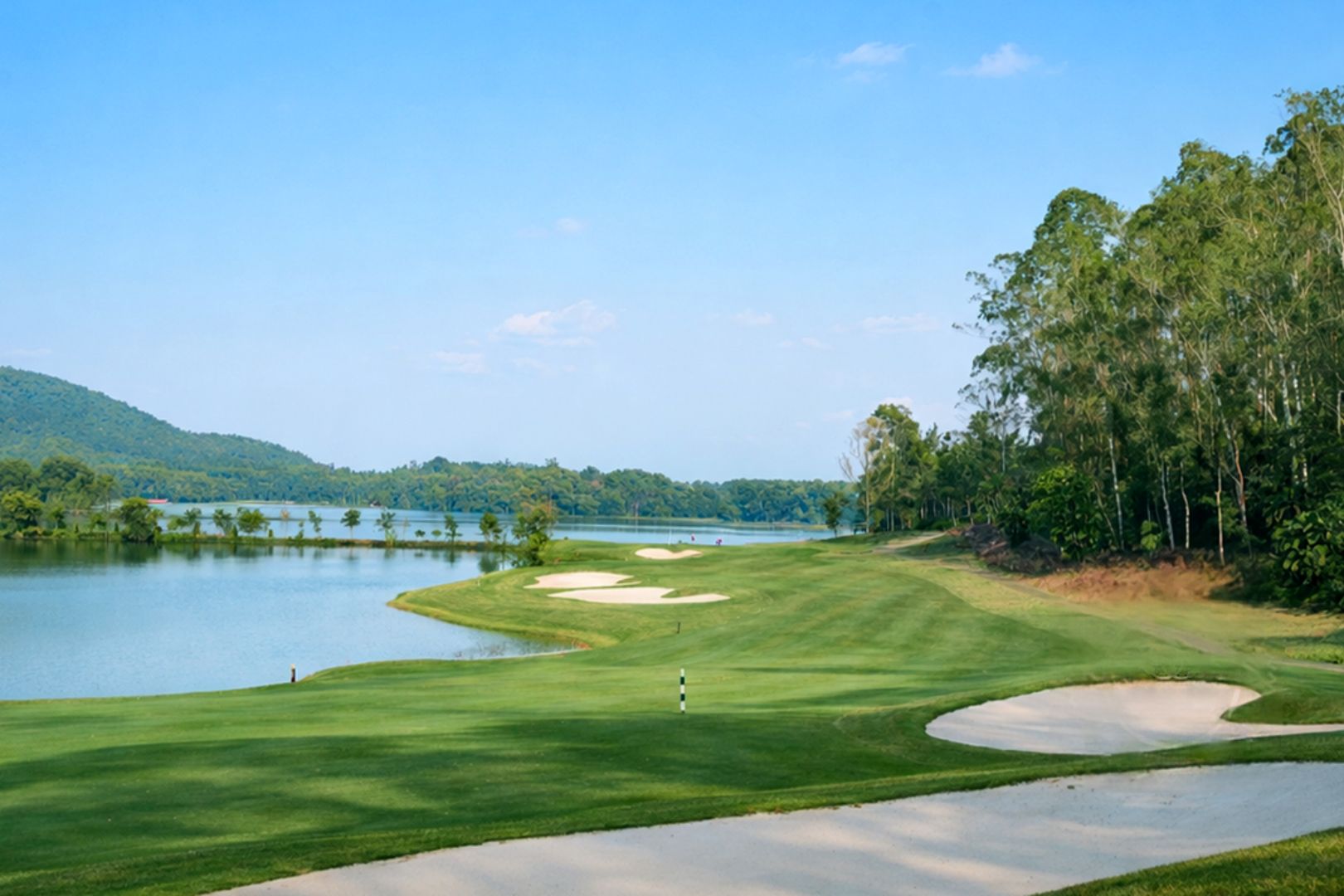 BRG Kings Island Golf Resort driving range beside Dong Mo Lake