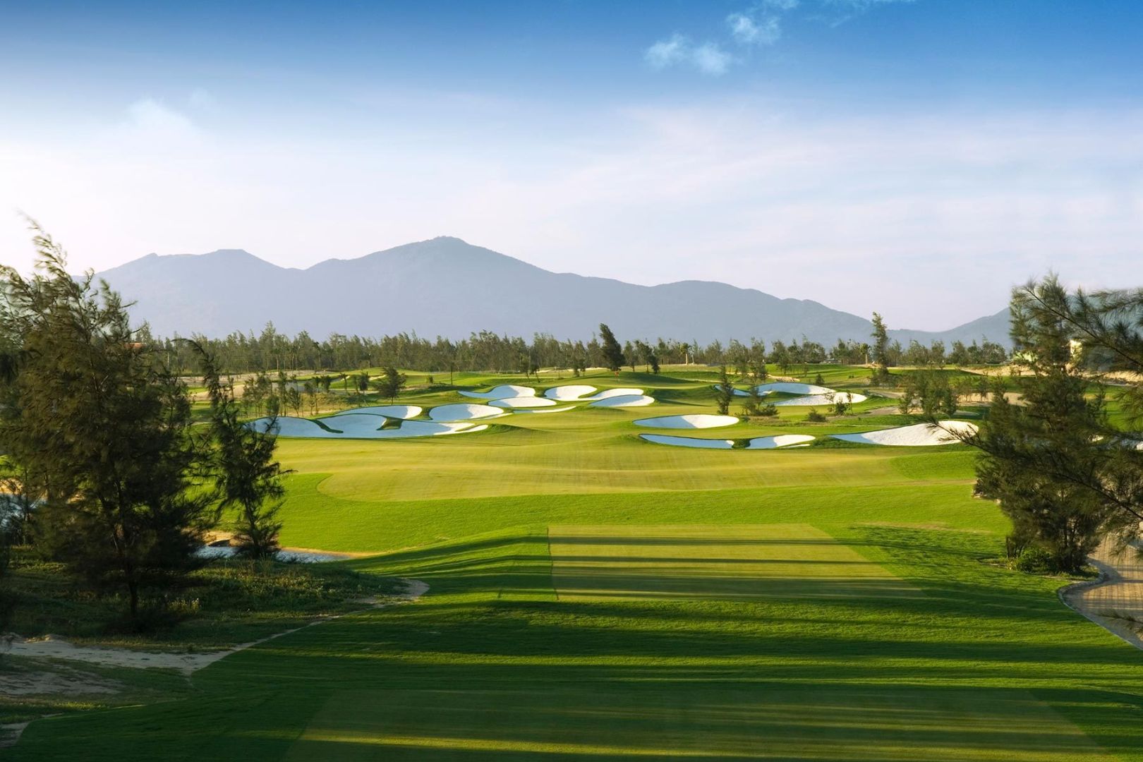 Montgomerie Links covered golf driving range and practice bays