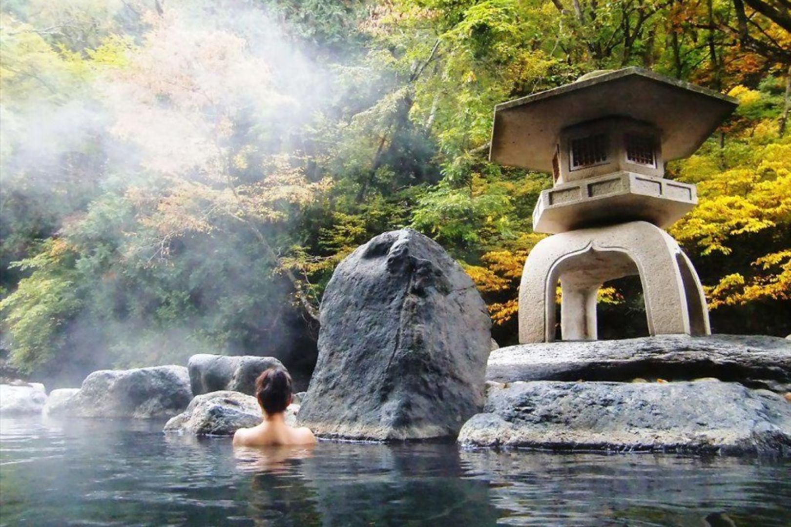 Thu gian tam khoang nong Onsen tai Cong vien suoi khoang Nui Than Tai Da Nang