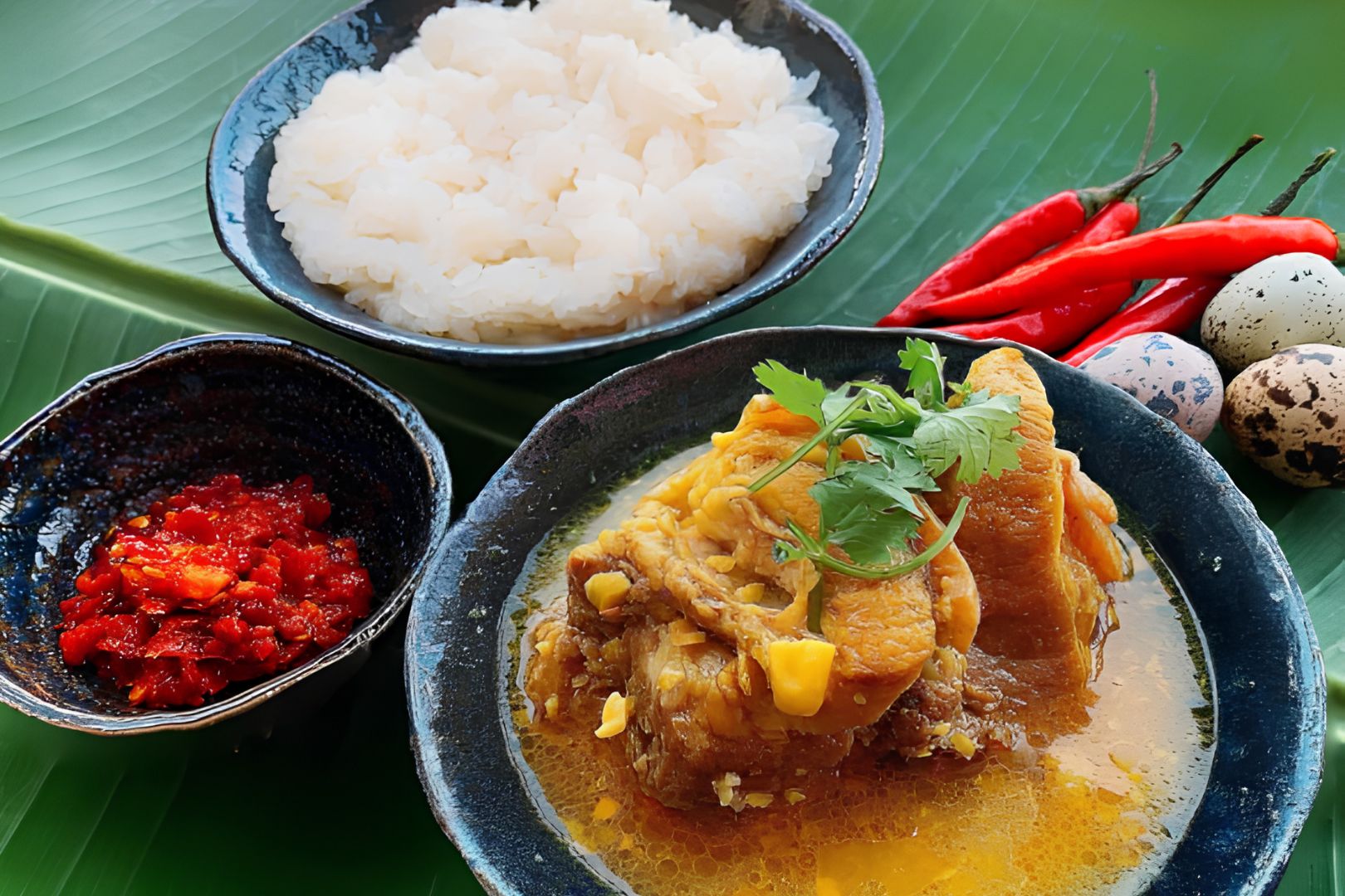 Xoi thit hon – a warming Hue dish for rainy days